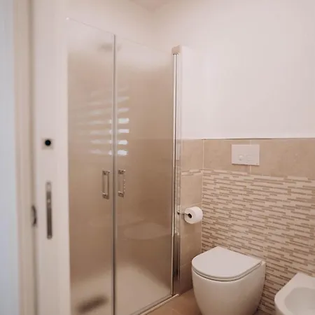 מלון דירות Sea-view 4*