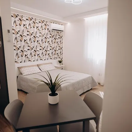 Sea-view Aparthotel 4*